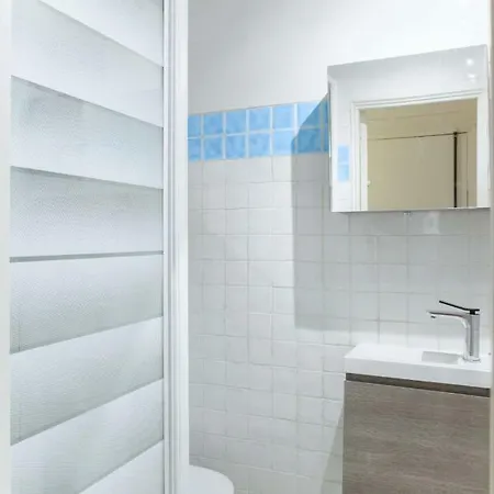 Appartement Hostnfly - For Students And Professionals Only - 1 Month Min Parijs